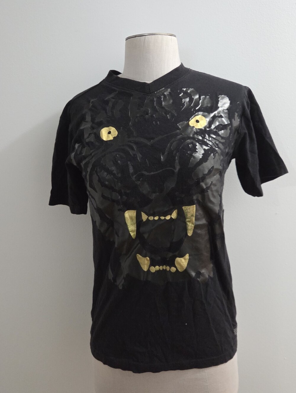 Sean John Black Tee with Gold Panther Graphic